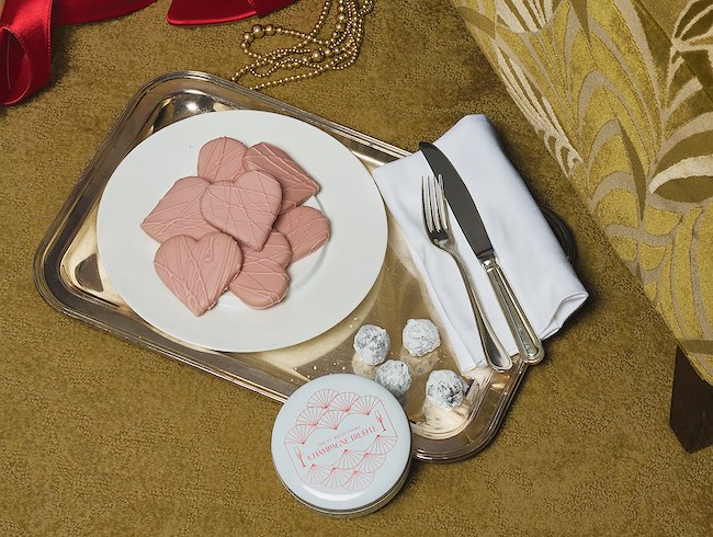 ハートサブレ（左）／シャンパントリュフ（右）